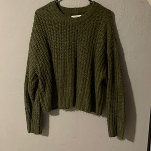 American Eagle Cropped sweater